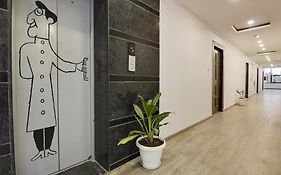 Super Townhouse 359 Begumpet Near Hyderabad Central
